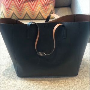 Large travel tote black